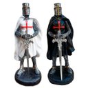 Ver imagem 1 de Kit 2 Cavaleiros Templarios Medievais Branco e Preto Resina