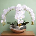 Ver imagem 2 de Arranjo com Três Hastes de Orquídeas Brancas no Vaso Prateado | Linha permanente Formosinha
