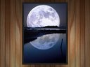 Ver imagem 2 de Quadro Decorativo Lua Galáxias Planetas Universo Espaço Decorações Salas Quartos Com Moldura G02