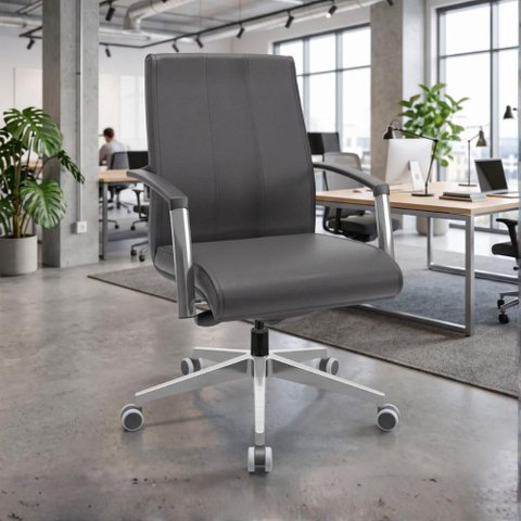 Cadeira Diretor Suprema Estofada em Vinil NR17 Ergonômica Plaxmetal Cor:Preto