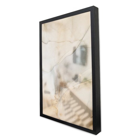 Quadro Decorativo Caixa Alta com Vidro Abstrato Mármore Branco Perolado TaColado Moldura Preta 90 x 