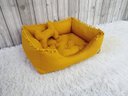 Ver imagem 4 de Cama Cabana Pet Amarelo Mostarda Tenda G Toca Cachorro Gato Almofada Lavavel Totalmente Desmontavel