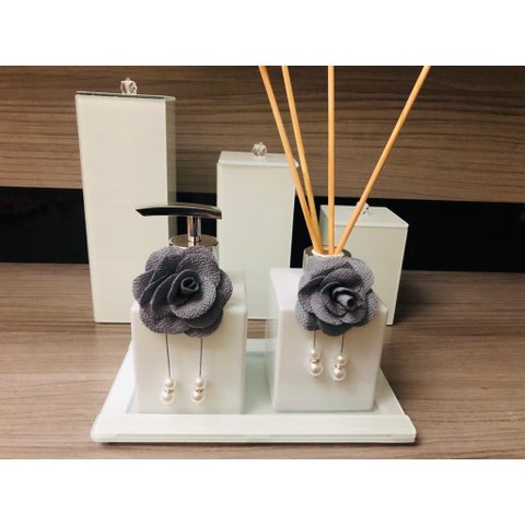 Kit Banheiro Organizador Porta Escovas Cotonetes Difusor Prata Branco