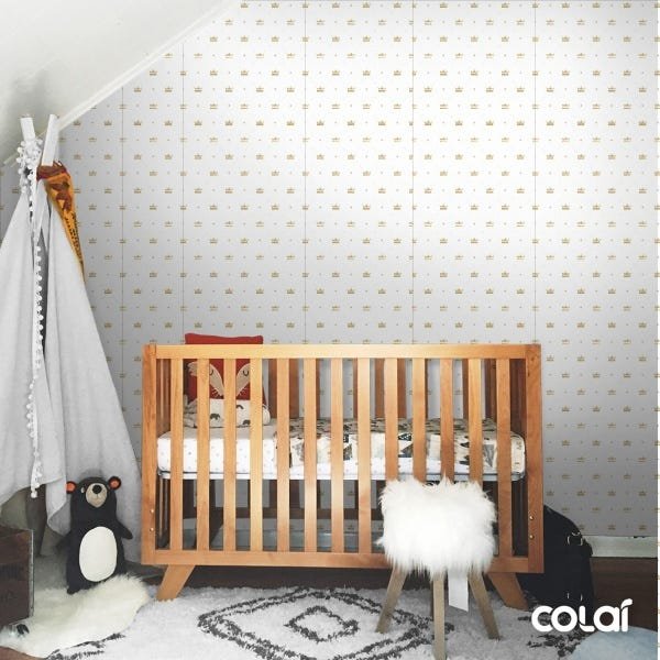 Papel de Parede Lavável Pequenas Coroas Douradas 9m - 3