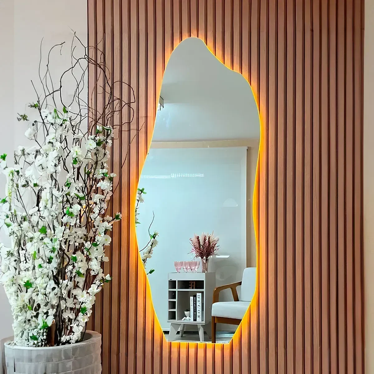 Espelho Orgânico Grande com LED Quente 140x60cm Fiamma