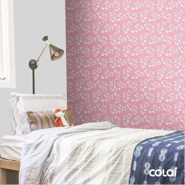 Papel De Parede Lavável Flores Brancas Em Fundo Rosa 15m - 3