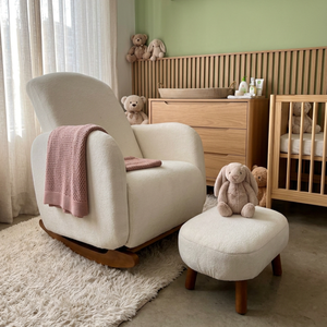 Poltrona Amamentação Balanço Madeira e Puff Jhessy Bouclê R04 - D’Rossi
