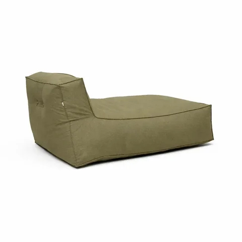 Chaise Square