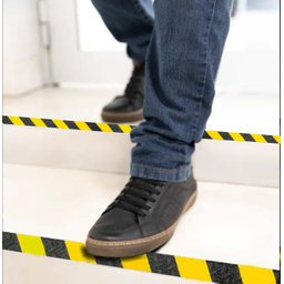 Fita Antiderrapante Faixa Escadas Piso Adesiva 50mm X 20m Amarelo e Preto Zebrada - 2 Fita Antiderrapante Faixa Escadas Piso Adesiva 50mm X 20m Amarelo e Preto Zebrada - 2