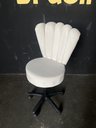 Ver imagem 4 de Cadeira Mocho Pétala Regulagem de Altura Veludo Bege - In9 Decor