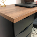 Ver mais imagens de Escrivaninha Mesa Escritório Minimalista com Due 10 Gavetas 136cm Nogal e Preto Artany
