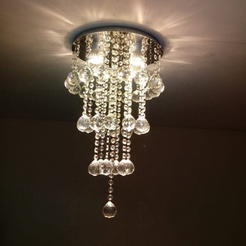 LUSTRE DE CRISTAL PARA SALA,QUARTO COM 40CM DE ALTURA BASE DE INOX POLIDO DE 30 CM DE DIÂMETROS (