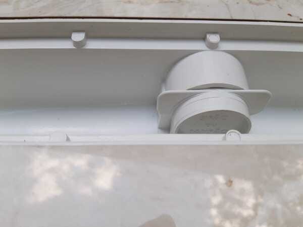 Ralo Linear 6x50 modelo Grelha Inox Polida com Tela Anti Insetos e Coletor Branco - Ficone Reis - 8
