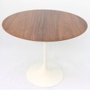 Ver imagem 2 de Mesa Saarinen Redonda 107 cm Madeira Base Branca Imbuia
