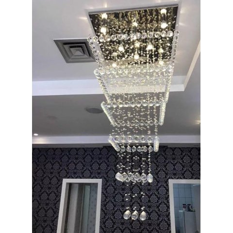 LUSTRE DE CRISTAL COM 1,5 M DE ALTURA,BASE INOX 70X70CM ,PARA PÉ DIREITO DUPLO,VÃO DE ESCADA