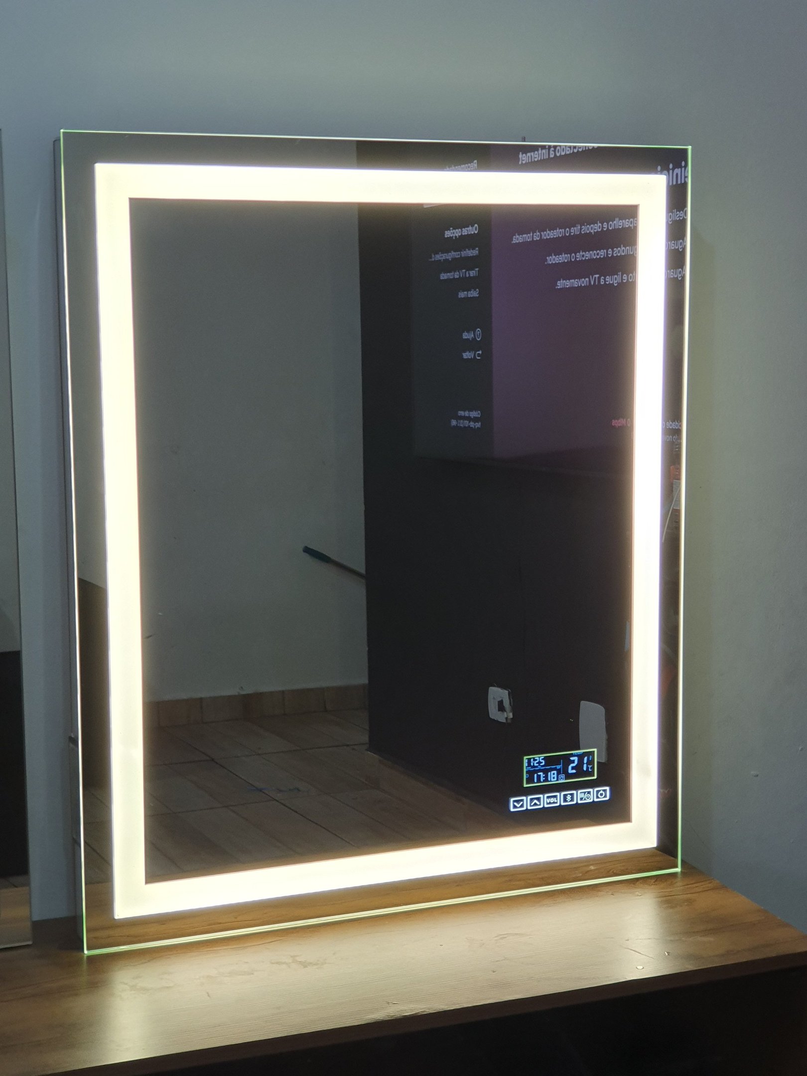 Espelho Iluminado Inteligente 60x80cm Touch-screen, Music Player, Compatível com Alexa 6000k Branco - 2