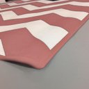 Ver imagem 3 de Tapete Chevrom Sala Quarto Antiderrapante Impermeável Moderno Rosa 100 x 140cm