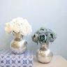 Arranjo de Peônias Artificial Brancas no Vaso Prateado de Cerâmica |linha Permanente Formosinha - 5