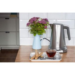 Jarra Elétrica Expressionist Aço Inox EKP50 Electrolux 220V - 12 Jarra Elétrica Expressionist Aço Inox EKP50 Electrolux 220V - 12