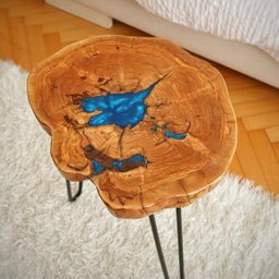 Mesa de Canto Luxo Rústica em Madeira e Resina Azul - 1 Mesa de Canto Luxo Rústica em Madeira e Resina Azul - 1