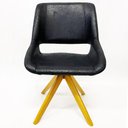 Ver imagem 2 de Kit 2 Poltronas Decorativa ARGENTA VAZADA nobuk preto base madeira - Poltronas do Sul