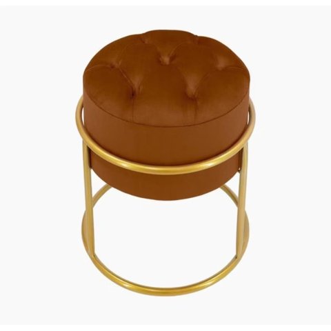 Puff Banqueta Estofado Decorativo Base de Ferro Capitonê Suede Terra Cota Eli Móveis e Decoração