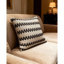 Ver imagem 1 de Capa de Almofada Rústica de Algodão Macrame Cru com Marrom