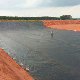Painel Geomembrana Pead 0,8mm-15,00 X18,00 (270mts) - 3