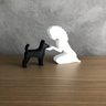 Escultura Decorativa Menina e seu Pinscher Pequena Vegras Afro Preto - 2