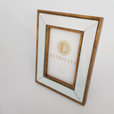 Ver imagem 3 de Porta Retrato Dourado com Espelho Bisotê