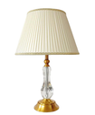 Ver imagem 2 de Abajur de Mesa Anaia de Cristal e Detalhes Dourado para Cabeceira de Cama e Salas