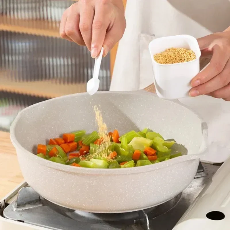 Dispenser Porta Temperos 4 Divisorias com Colher Medidora Verde Re269 Snel Home - 10