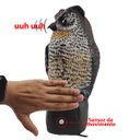 Ver mais imagens de Coruja Solar Barulho Realista Acende Olhos Repelente Afasta Praga Aves Animais Sensor Presença Movim