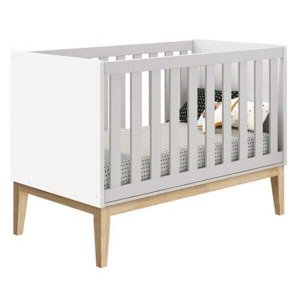 Berço Mini Cama Classic Branco Fosco com Pés Madeira Natural - Reller Móveis