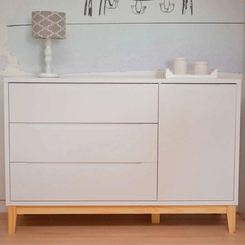 Cômoda Infantil Retrô Amor Perfeito com 1 Porta - Branco/Natural