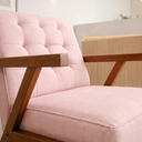 Ver imagem 2 de Kit 2 Poltronas Zara Tecido Linho Moderna Decorativa Braços Pés Madeira Maciça para Sala de Estar Es