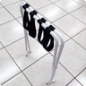 Suporte para Mala Alumínio Branco com Rodízio - 2