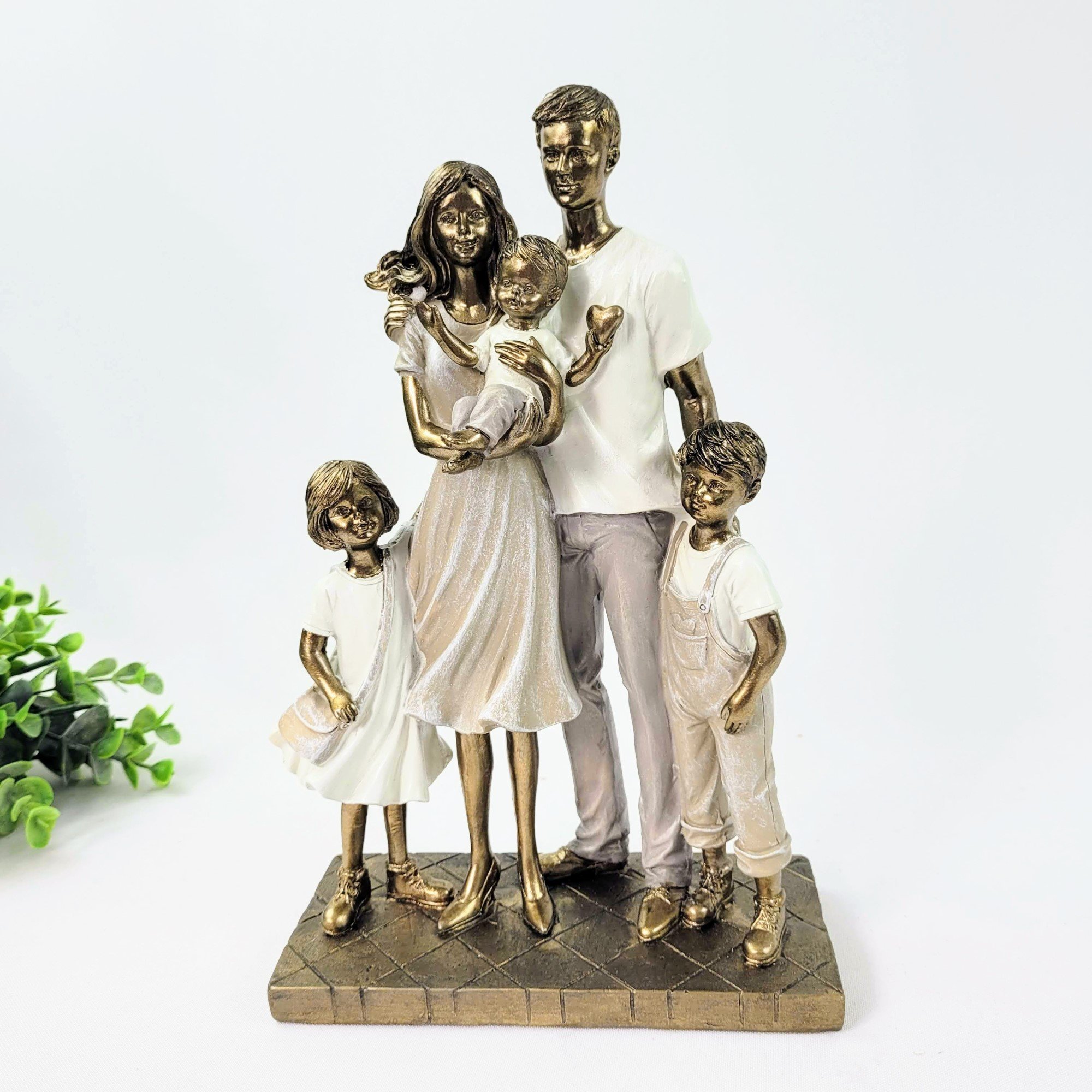 Enfeite Estátua Família com 3 Filhos 25x12x8cm Dourado - 5