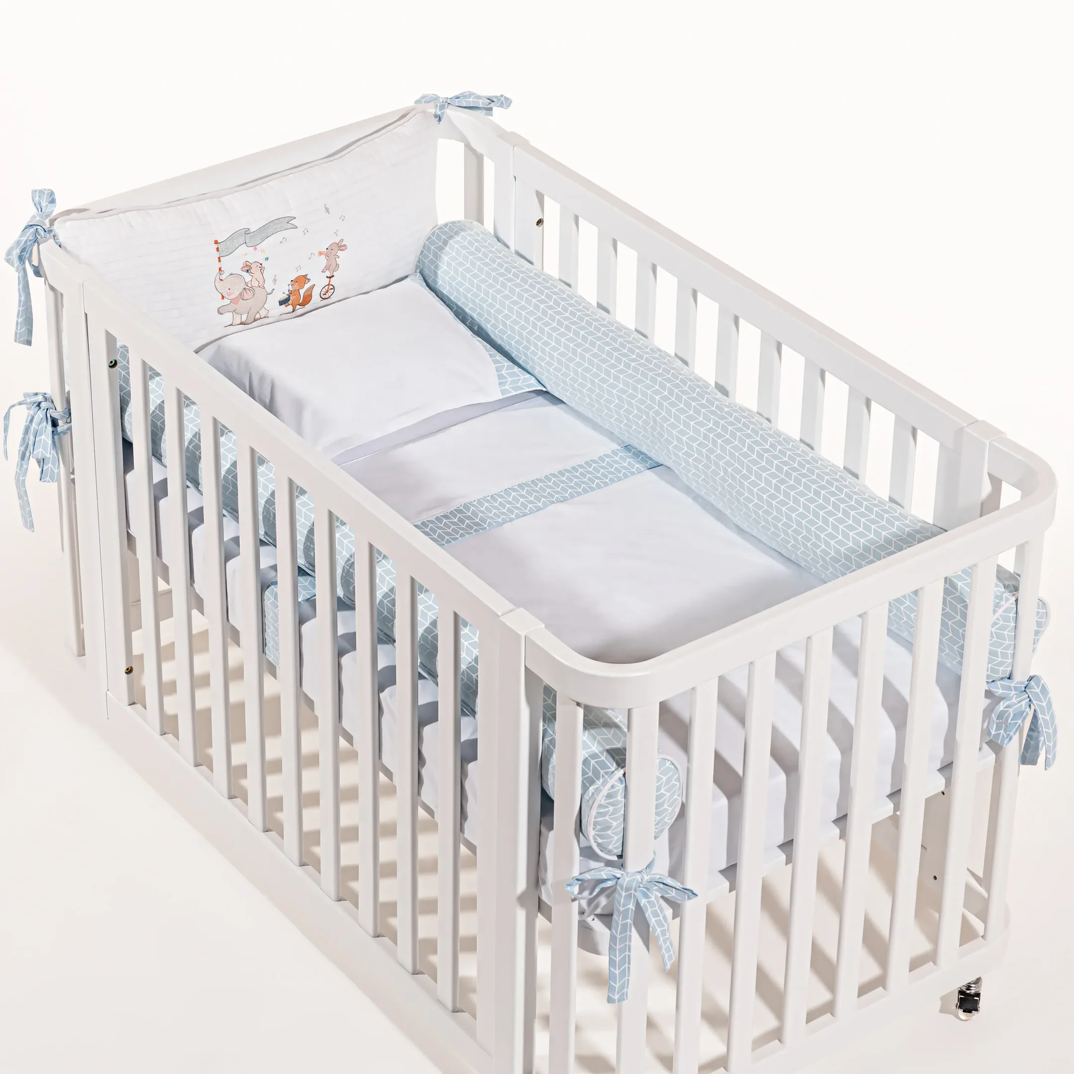 Kit de Berço Caravana Musical Bordado | 3 Peças | Percal 230 Fios Antialérgico | Berço Americano - 4