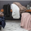 Ver imagem 3 de Cobertor Toque de Seda Blanket 700 King - Kacyumara Fend Claro