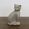 Escultura Gato Kiki Cinza Decoração Cerâmica - 1