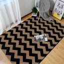 Ver imagem 1 de Tapete Chevrom Antiderrapante Preto e Bege 140x200cm Casa Dona