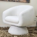 Ver imagem 1 de Poltrona Decoratiova Giratória Organica Petra Base Cone Boucle Off White