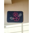 Ver imagem 1 de Tapete Porta ou Banheiro Floral 70x50cm Artesanal