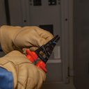 Ver imagem 2 de Cortador Decapador de Fio - Corta Sólido de 10-18 Awg e Trançado de 12-20 Awg Klein Tools 11055ins