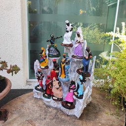 Altar Congá com 12 Orixás de 10 Cm Umbanda Branco e Prata - 8