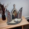 Capela Oratório Santa Rita de Cássia Vitral com Porta Vela Fornecedor 9 2388 - Rita - 2