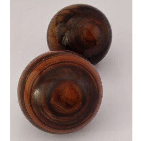 BOLA - QUARTZO OLHO DE TIGRE - ( PREÇO REFERENTE A UMA BOLA. MEDIDA : 5cm x 5cm PESO : 173 gramas ) 