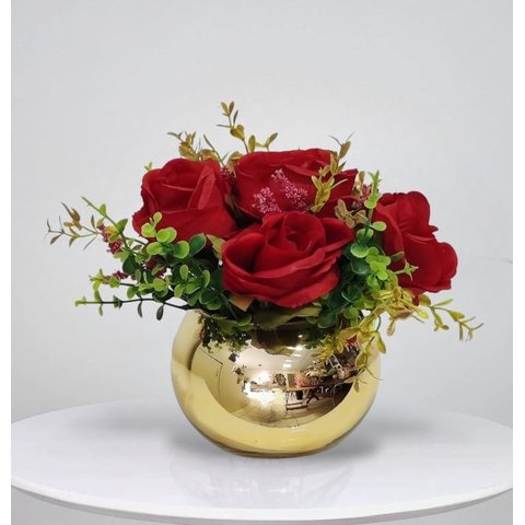 Arranjo de Flores Rosas Vermelhas Artificiais no Vaso