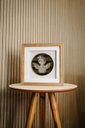 Ver imagem 1 de Quadro Oração Santo Anjo Led Acrílico Dourado 28x28cm Moldura Dupla em Madeira Vidro